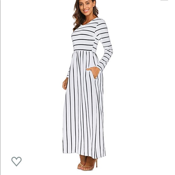 New maxi dress size small - Picture 2 of 3